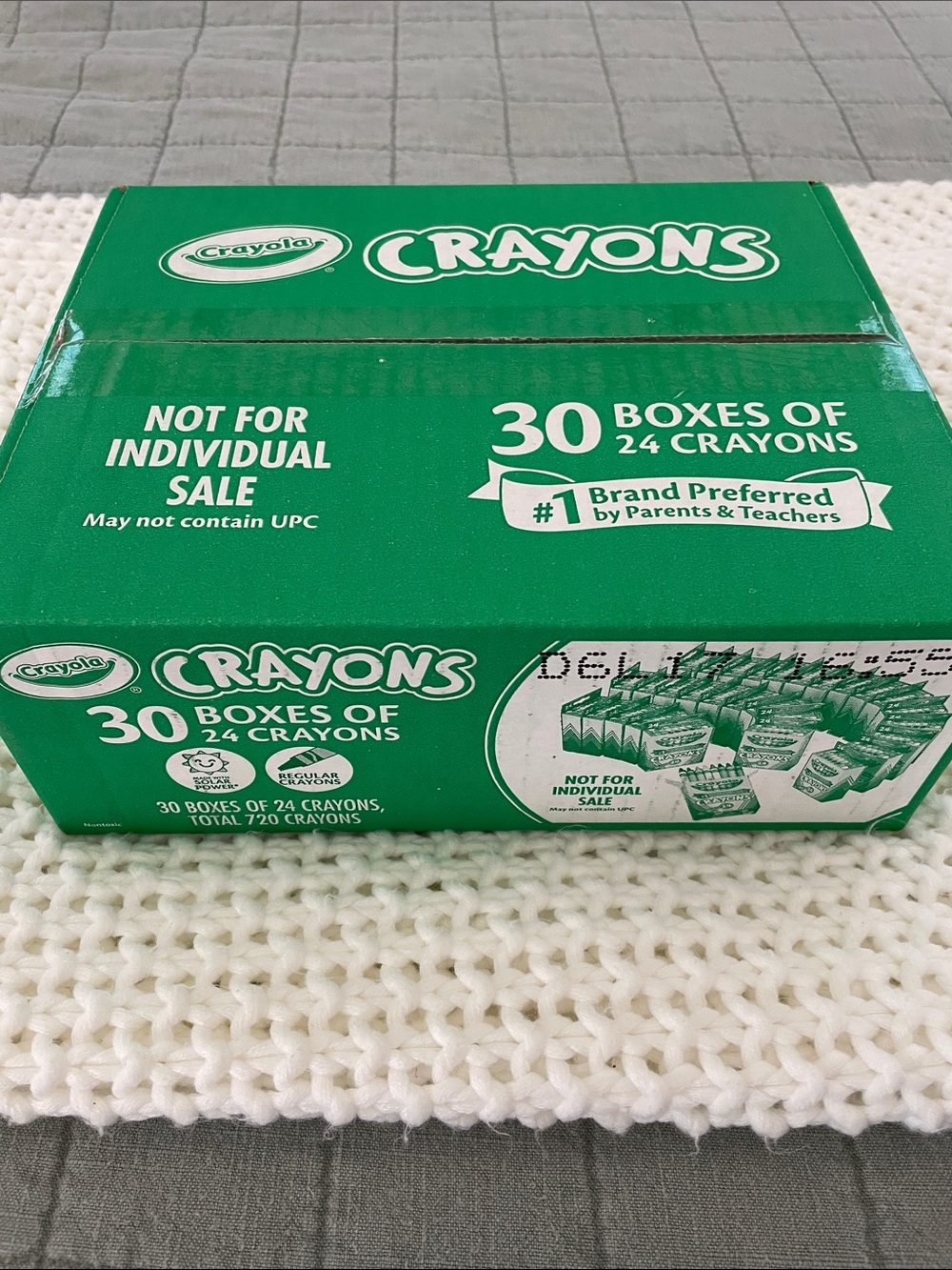 Case of 30 - Boxes of 24 Crayola Crayons